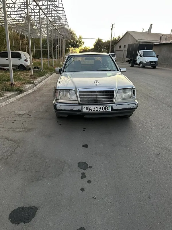 Mersedes benz 200 holatii yaxwi 1985 yil — фото 2