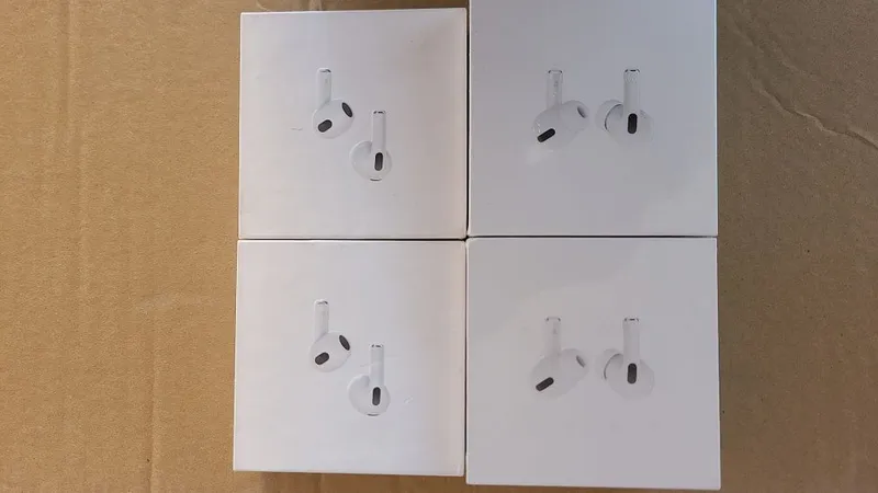 Продаётся AirPods и AirPods Pro