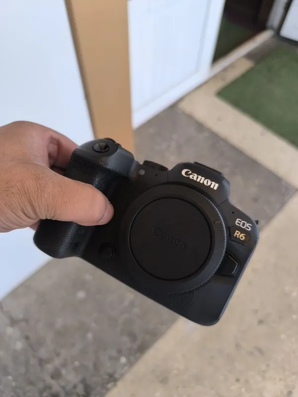 Canon R 6 sotiladi 1 Canon R 6 sotiladi 1