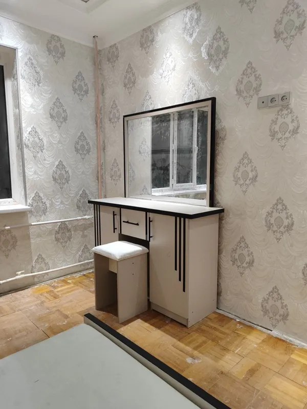 Yotoqxona uchun komplekt mebel