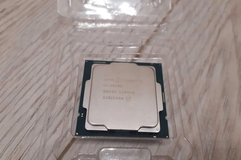 Core i5 10500 со встроенном видеоядром. Количество 50шт есть Core i5 10500 со встроенном видеоядром. Количество 50шт есть