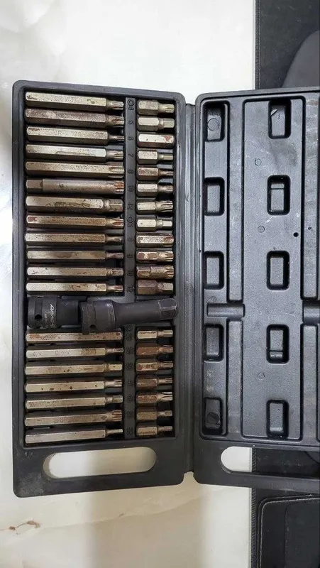Набор бит вставок TORX, SPLINE и шестигранник, CrV сталь 40 предметов 1 Набор бит вставок TORX, SPLINE и шестигранник, CrV сталь 40 предметов 1