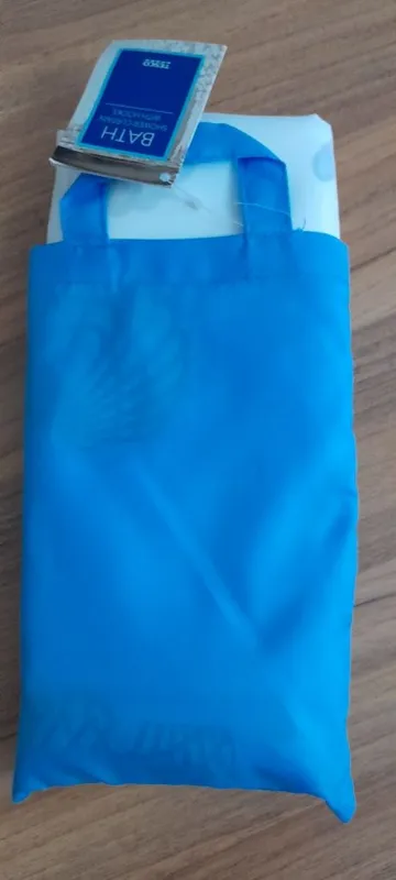 Штора для ванной комнаты .