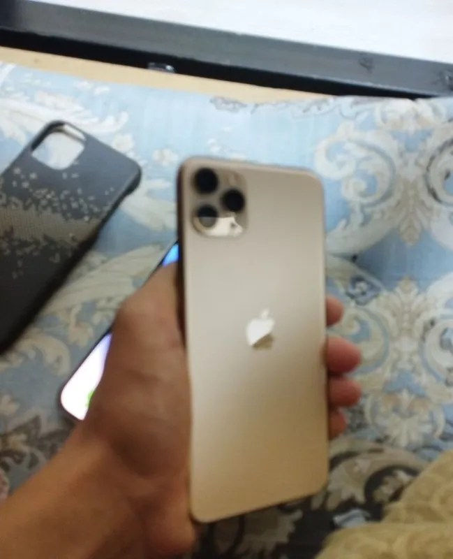 Iphone 11 pro max LL/A region 160$ 5