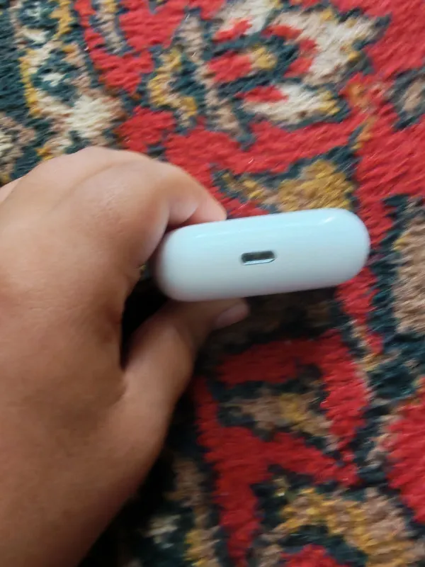 Airpods Pro пришёл из чины 4