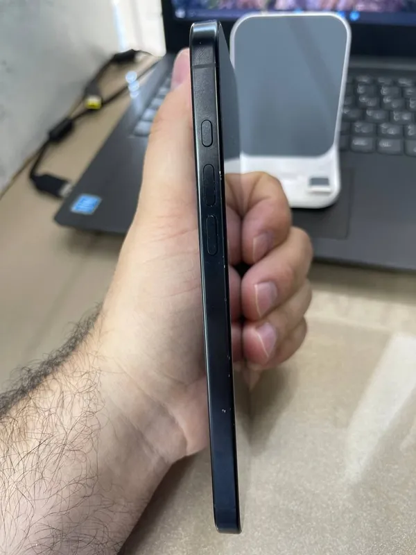 iPhone 16 Pro Max 5 iPhone 16 Pro Max 5