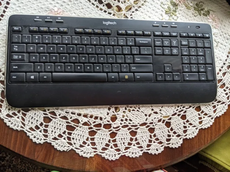 беспроводная клавиатура Logitech K520