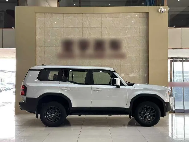Toyota Prado 2.4T All-Weather TX Version 5 Seats — фото 5