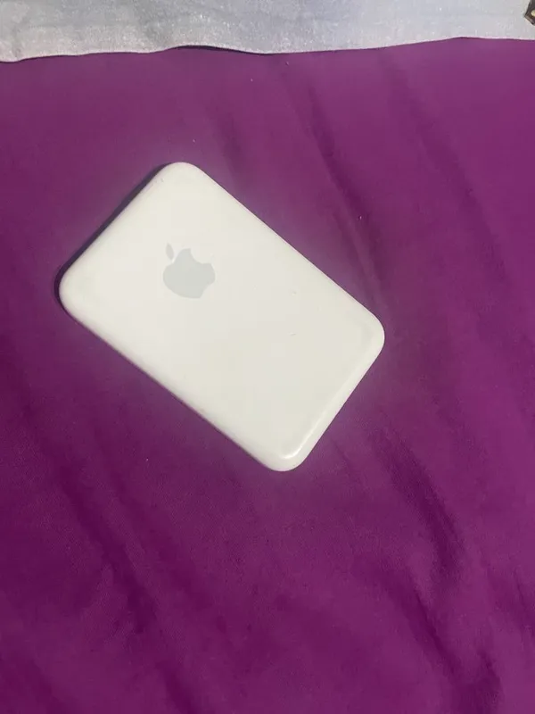 Повербанк Magsafe