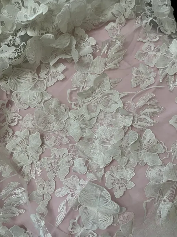 Oq rangli 3D mato (fatinda hajmli gullar) 4 Oq rangli 3D mato (fatinda hajmli gullar) 4