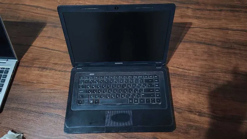 HP Compaq Presario CQ57 notebook — фото 2