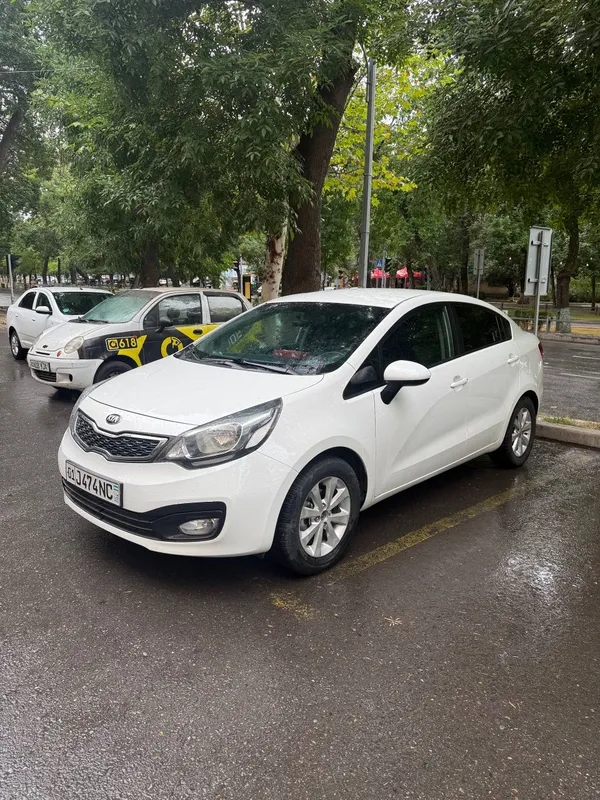 Kia rio 2013 sotiladi 3 Kia rio 2013 sotiladi 3