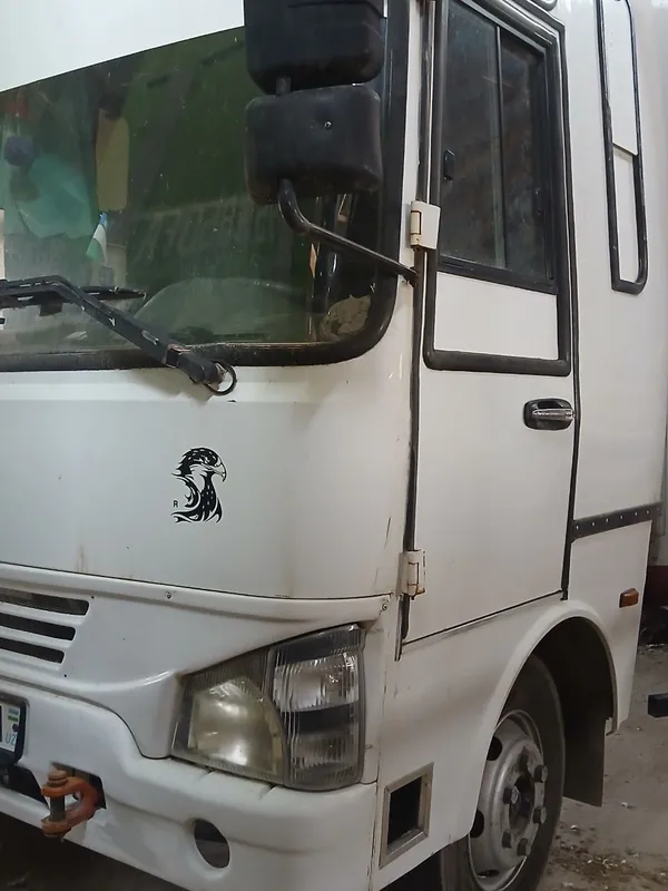 Isuzu yuk avtomobili 7 Isuzu yuk avtomobili 7