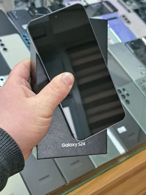 Samsung S24 память 8/128GB 2 Samsung S24 память 8/128GB 2