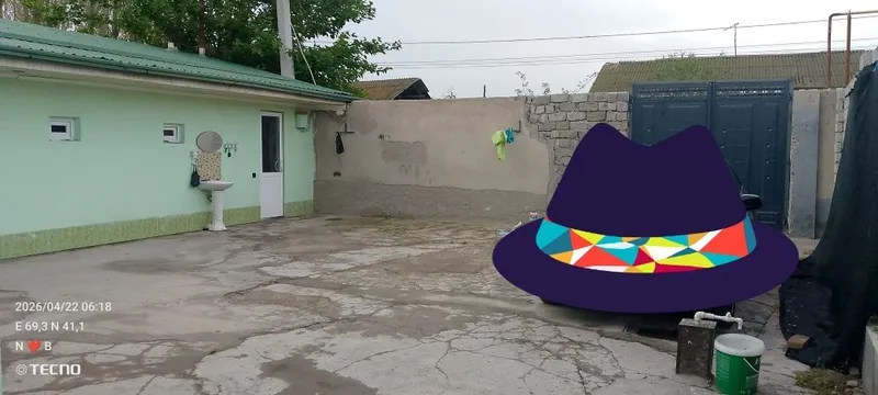 Sotiladi 4 xona 5 sotix