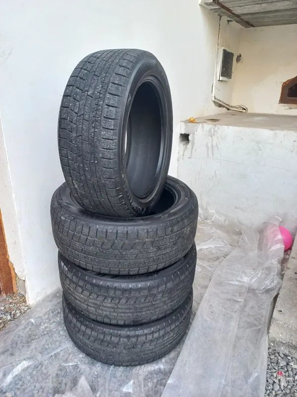 Автомобил учун шиналар размери 235/50/R19 1 Автомобил учун шиналар размери 235/50/R19 1