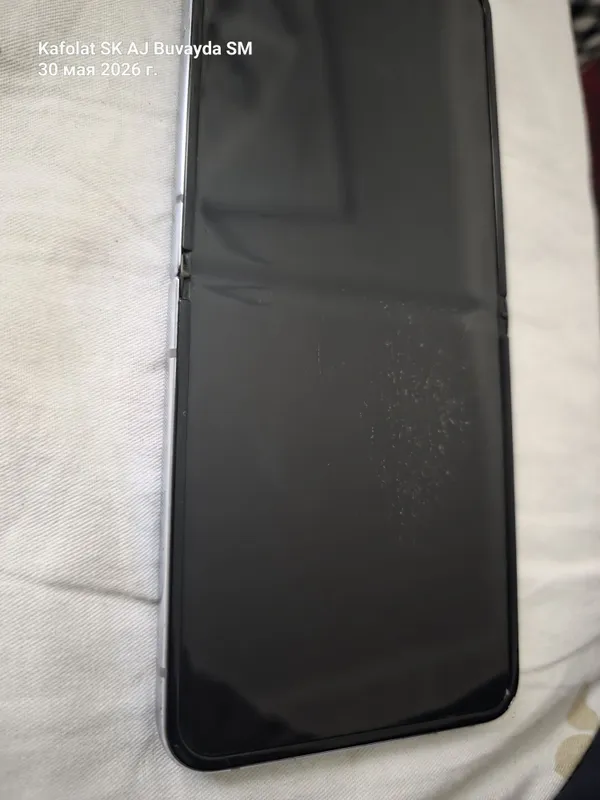 Samsung Z Flip 4 — фото 6