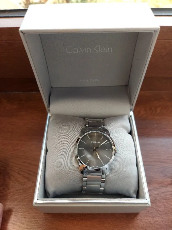 Original Calvin Klein City erkaklar soati Original Calvin Klein City erkaklar soati
