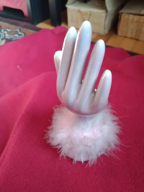 Отличная подставка для колец.