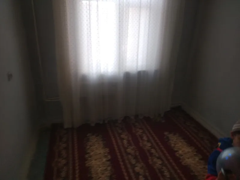 Сдаётся квартира: 6-й микрорайон, дом 8, 2 этаж, 3-комнатная. Квартира сдаётся семейным. 2 Сдаётся квартира: 6-й микрорайон, дом 8, 2 этаж, 3-комнатная. Квартира сдаётся семейным. 2