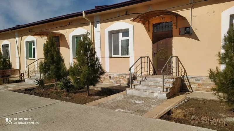 Bozor yaqinidan kottej
