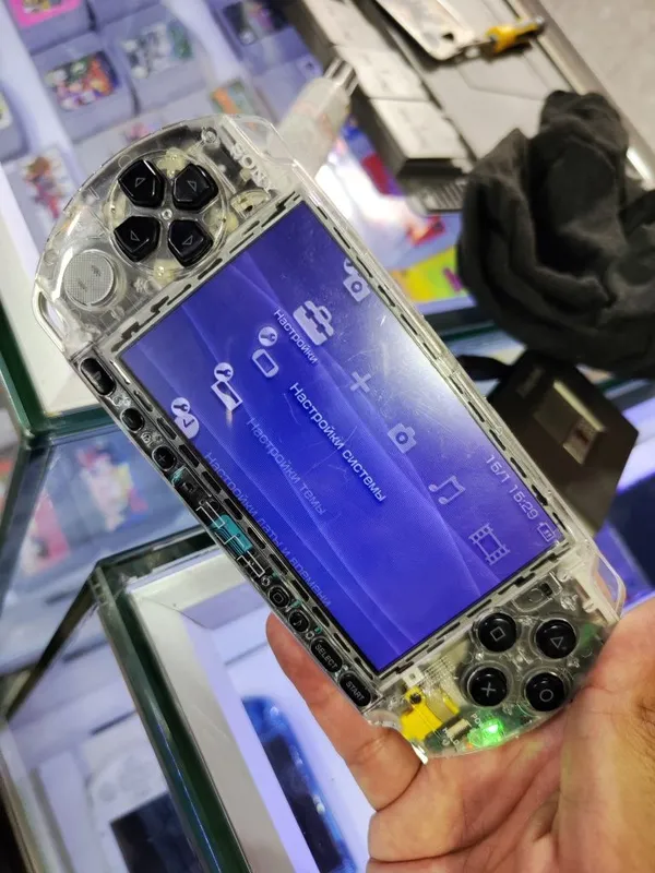 Psp 3000 прозрачный новый — фото 2