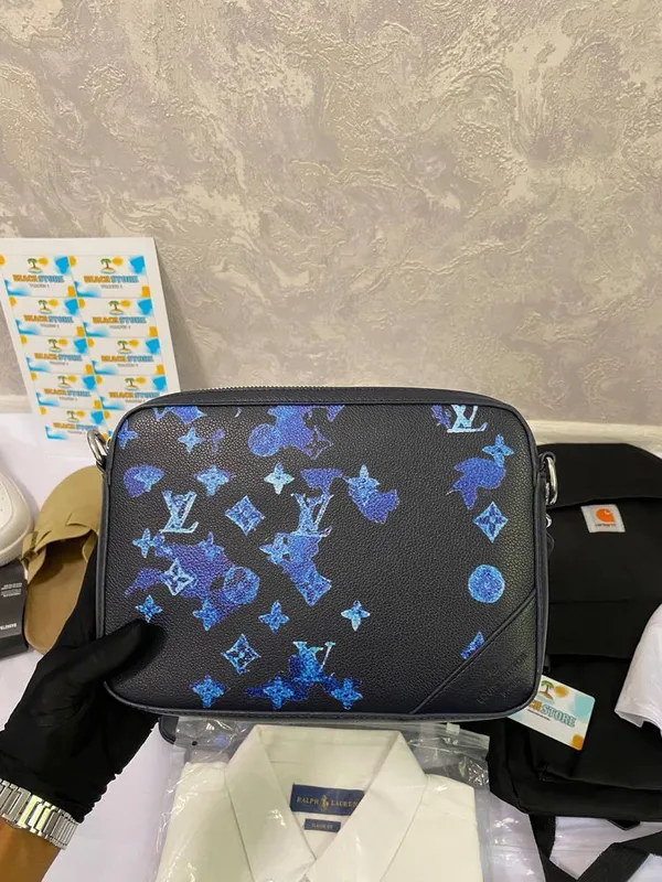 Сумка LOUIS VUITTON Lux Качество с ремешком для носки 1