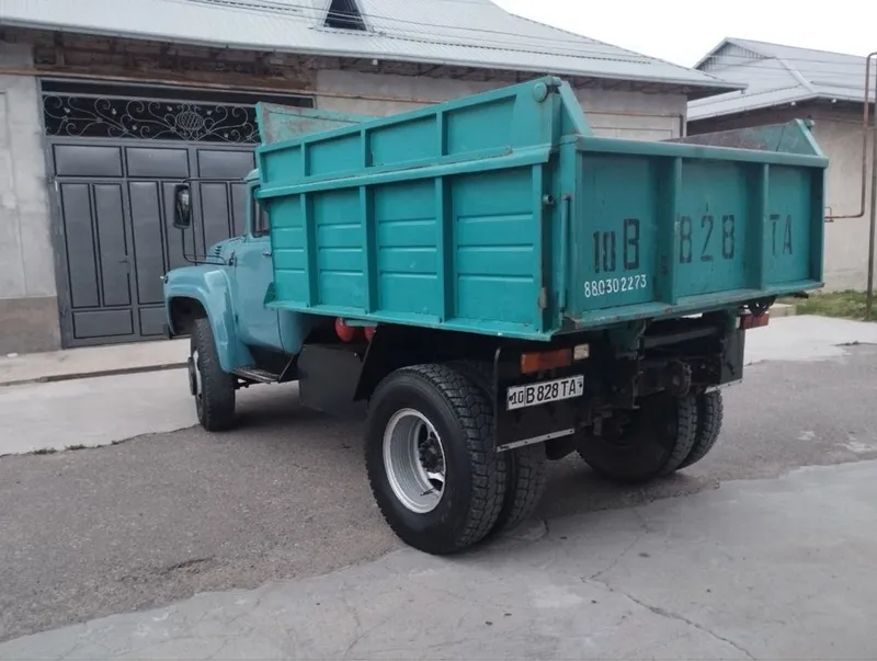 Moshina sotiladi sastayana zor holatda yili1986 balonlari yangi pachti