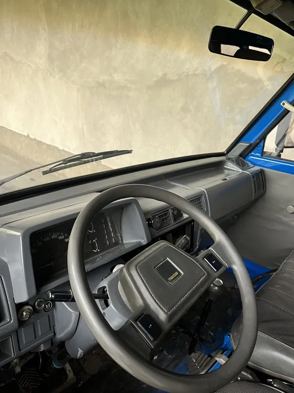 Mazda 2200 грузопассажир 5 Mazda 2200 грузопассажир 5