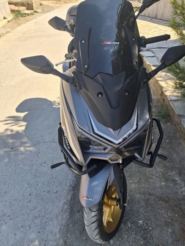 Скутер N Max 180cc 1 Скутер N Max 180cc 1