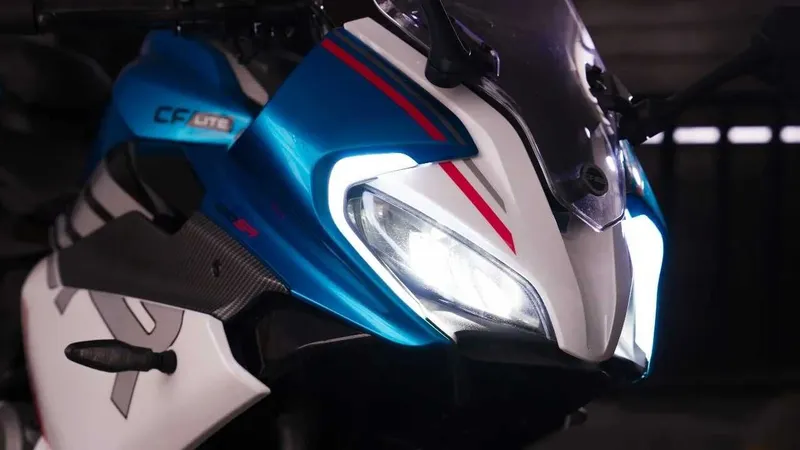CFMOTO 250SR 2 Yillik rasmiy kafolat! 2 CFMOTO 250SR 2 Yillik rasmiy kafolat! 2