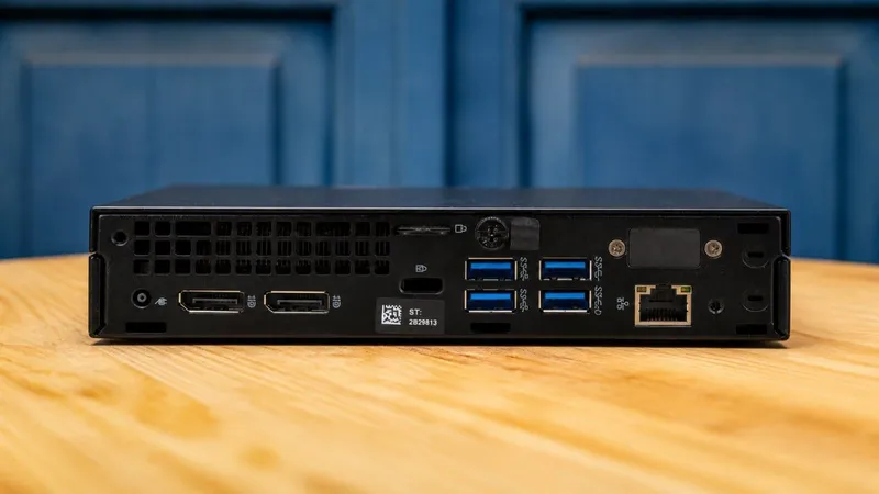 Мини пк HP EliteDesk 705 G4 (процессор AMD Ryzen 5 PRO 2400GE) — фото 1