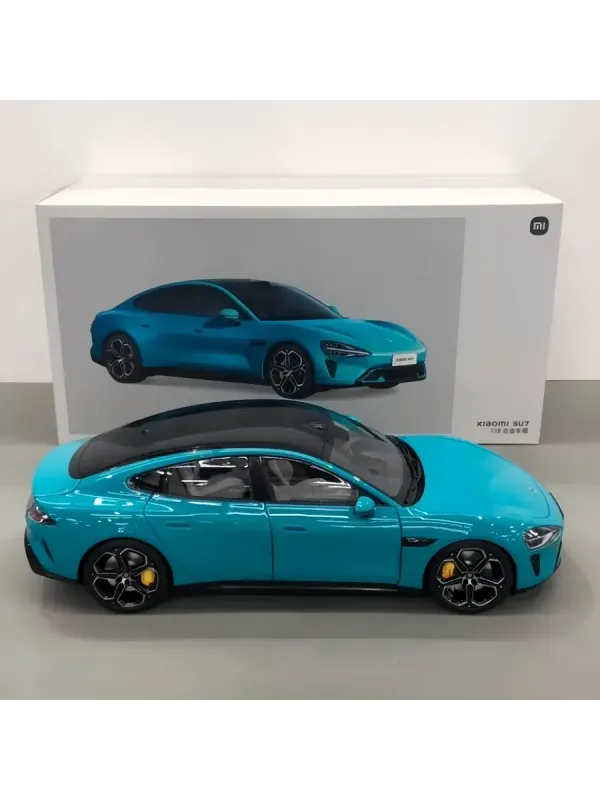 Xiaomi SU7 моделька оригинал масштаб 1:18 — фото 1