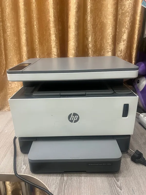 Продается принтер hp б/у + 2 картриджа и краса — фото 3