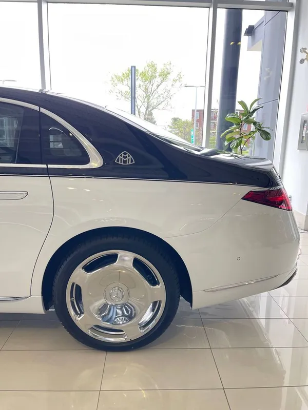 Mercedes Benz S680 Maybach Exclusive Model — фото 4