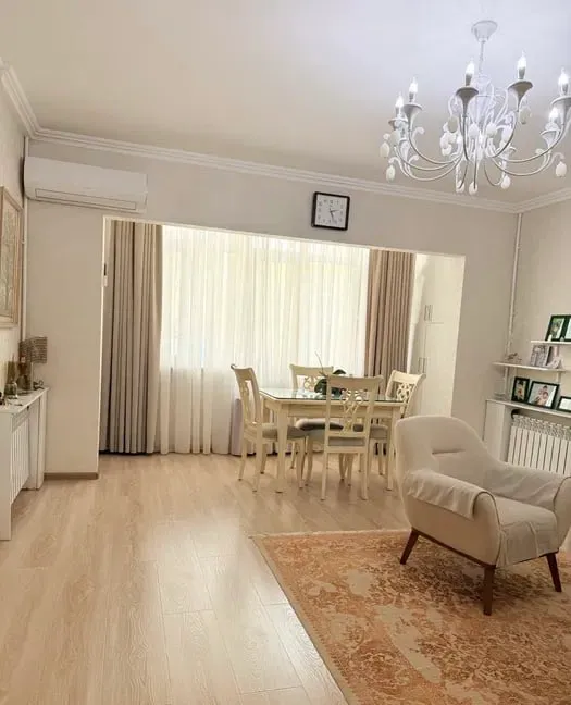Продается квартира Айбек 1 Продается квартира Айбек 1
