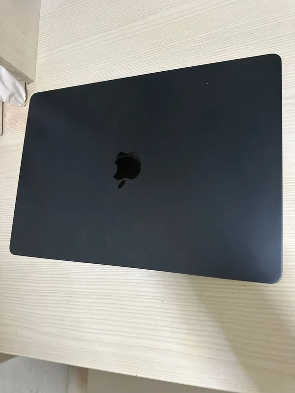Macbook air m4 2025