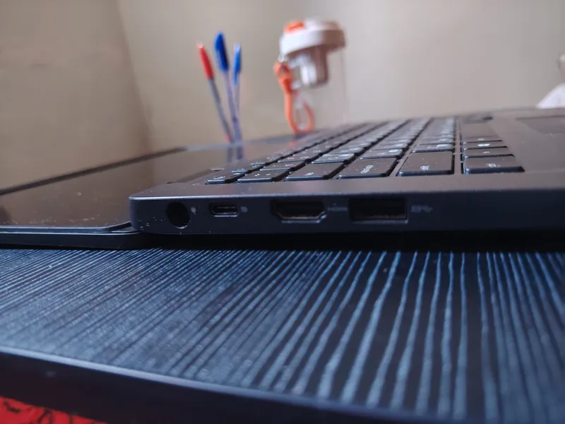 Ноутбук Dell Latitude 5300, 8/256 Гб