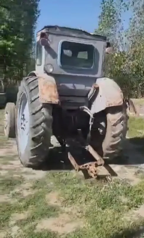 T40 4x4 peridogi bor traktor sotiladi narxi 22mln 5