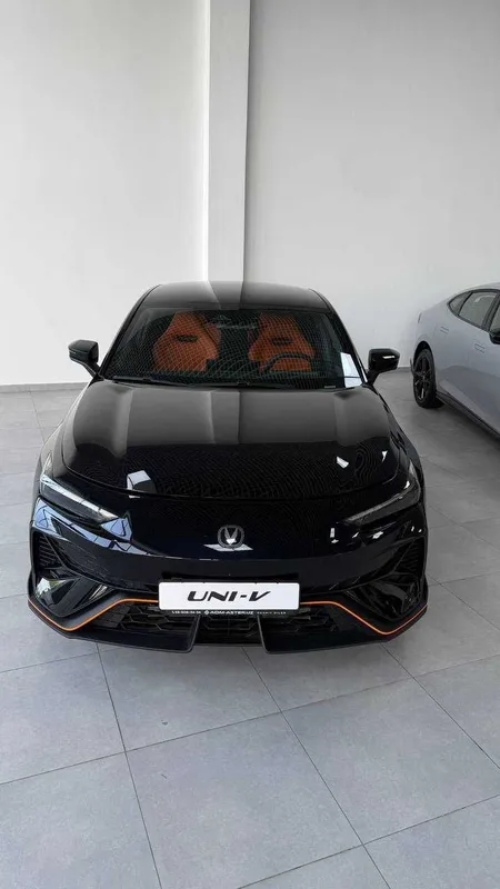 Changan UNI V FL Qarshi 1