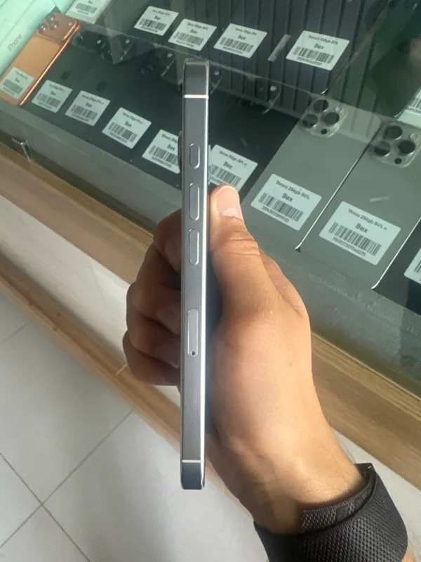 Iphone 16 pro max 256GB White — фото 2