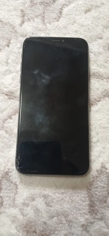 Iphone X yomkus 76 tagiga siniqi bor 1000 milion — фото 2