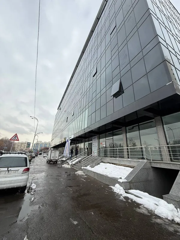 Нежилое помещение в бизнес-центре 73квм Яккасарай Аэропорт — фото 1