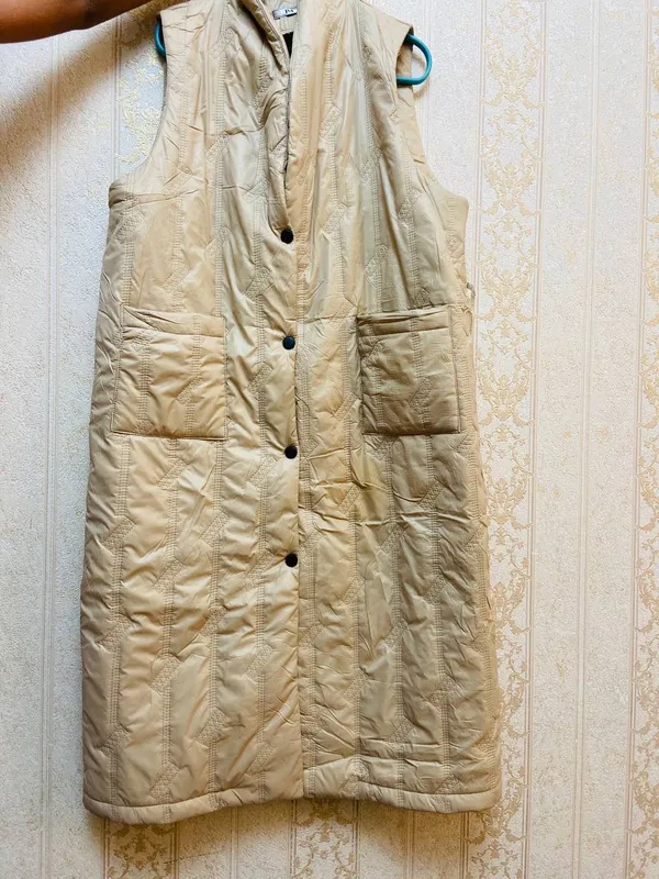 Куртка без рукавов