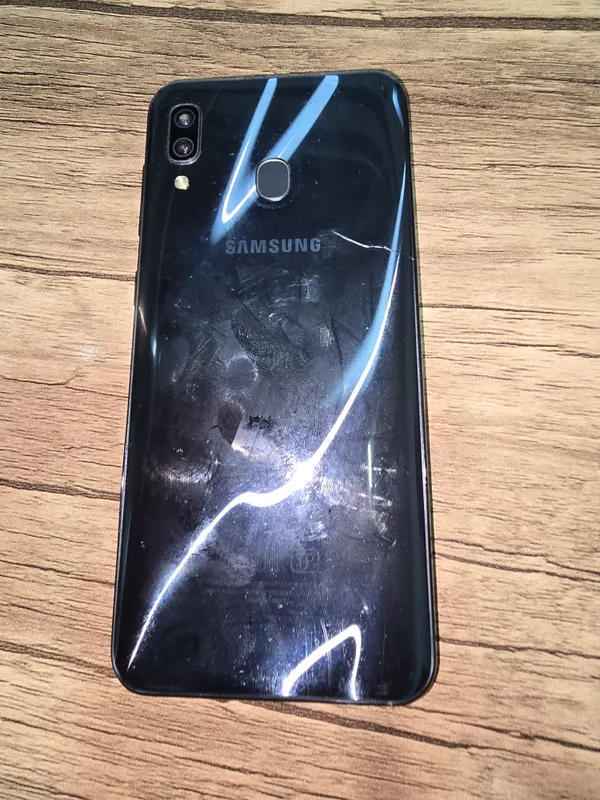 Samsung A 30 5 Samsung A 30 5