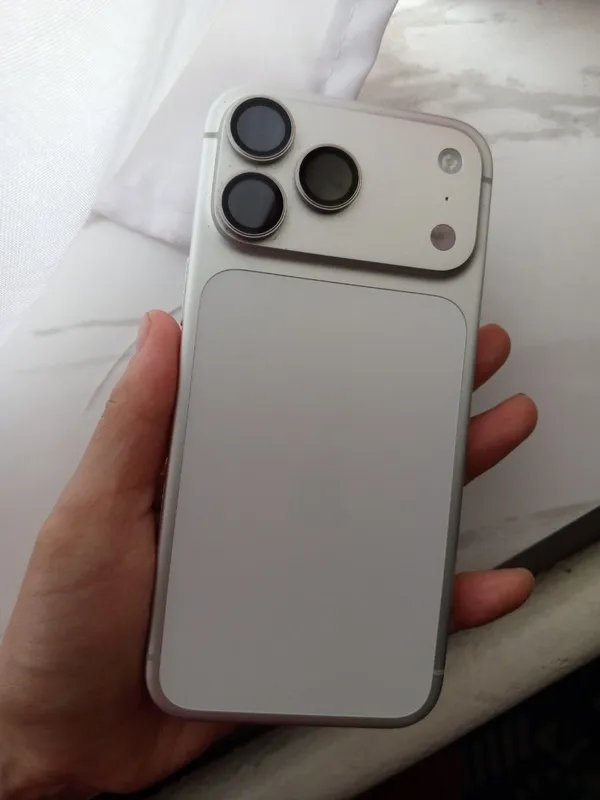 Apple 17 pro max