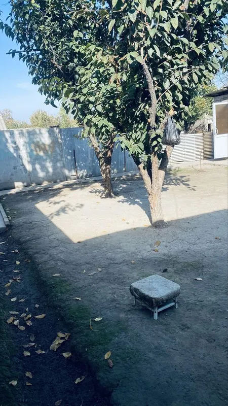 Uchastok sotiladi 11 sotix 5 ta honasi bor — фото 3