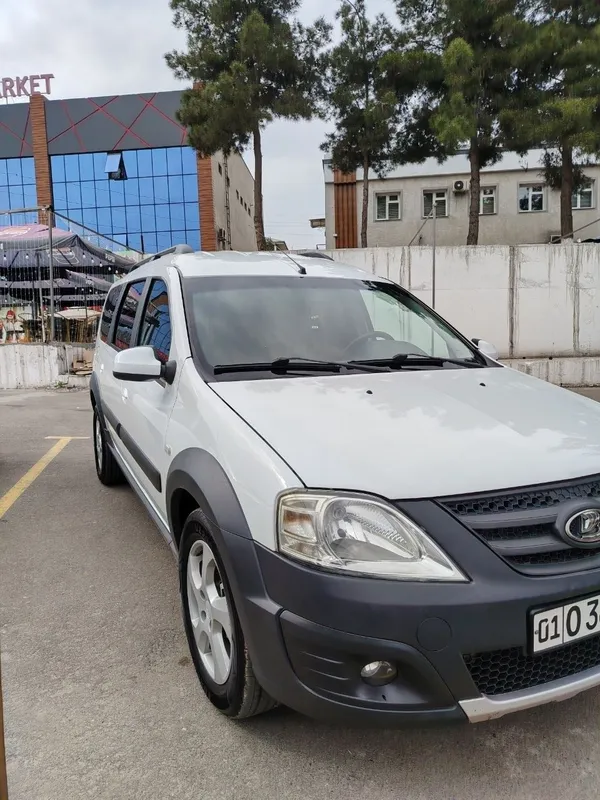 Lada largus cross 4 Lada largus cross 4