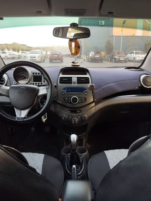 Chevrolet Spark 2012 1.0 L