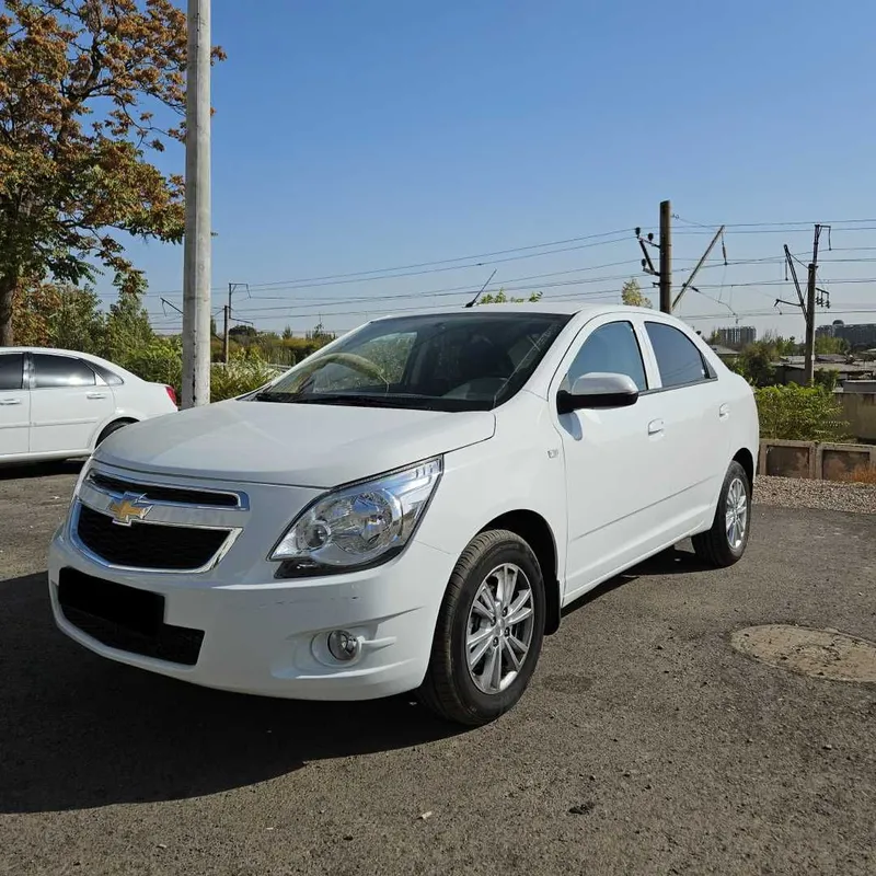 Chevrolet Cobalt, 4 позиция 3 Chevrolet Cobalt, 4 позиция 3